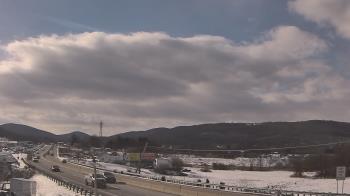 Weather camera view of Wessels Used Cars.