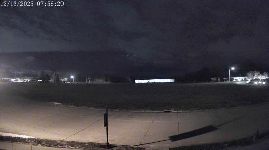 Weather camera view of The Oaks.