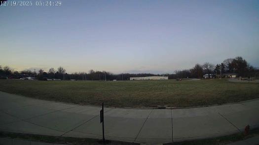 Weather camera view of The Oaks.