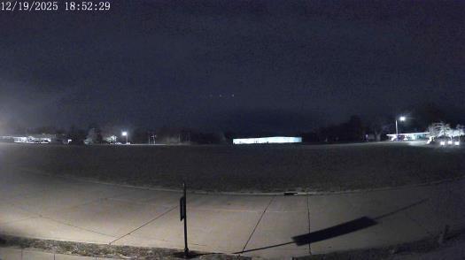 Weather camera view of The Oaks.