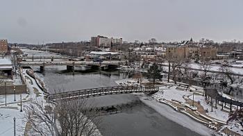 Weather camera view of City of Elgin.