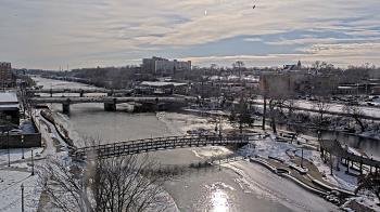 Weather camera view of City of Elgin.