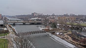 Weather camera view of City of Elgin.