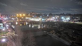 Weather camera view of City of Elgin.