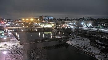 Weather camera view of City of Elgin.