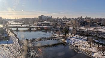 Weather camera view of City of Elgin.