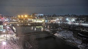 Weather camera view of City of Elgin.