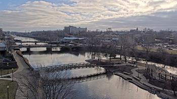 Weather camera view of City of Elgin.