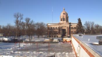 Weather camera view of Ellendale HS.