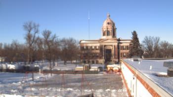 Weather camera view of Ellendale HS.