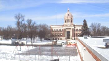 Weather camera view of Ellendale HS.