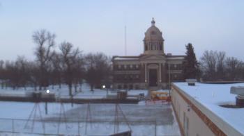 Weather camera view of Ellendale HS.