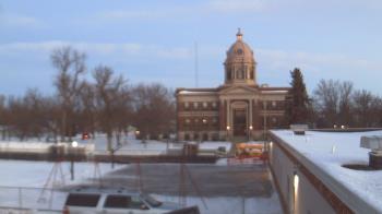Weather camera view of Ellendale HS.