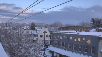 Weather camera view of Elizabethtown Public Library.