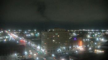 Weather camera view of First National Bank-Hutchinson.