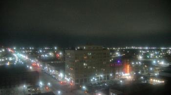 Weather camera view of First National Bank-Hutchinson.