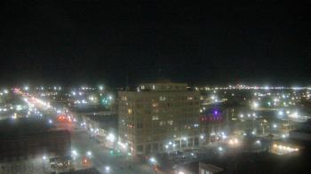 Weather camera view of First National Bank-Hutchinson.