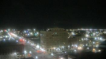 Weather camera view of First National Bank-Hutchinson.