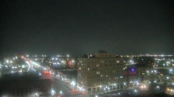 Weather camera view of First National Bank-Hutchinson.