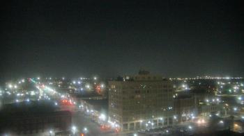 Weather camera view of First National Bank-Hutchinson.