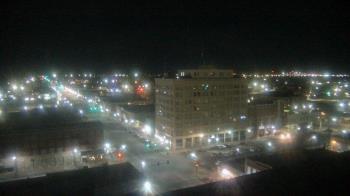 Weather camera view of First National Bank-Hutchinson.