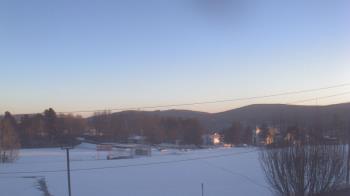 Weather camera view of Forest City Regional Jr Sr HS.