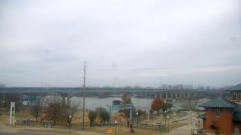 Weather camera view of Miss Lauras.