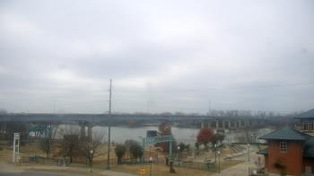 Weather camera view of Miss Lauras.