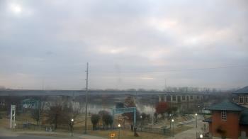 Weather camera view of Miss Lauras.