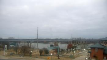 Weather camera view of Miss Lauras.