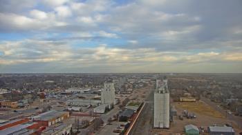Weather camera view of Garden City Coop Inc - city center.