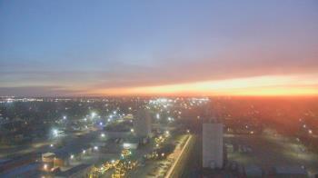 Weather camera view of Garden City Coop Inc - city center.