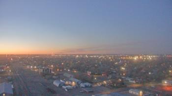 Weather camera view of Garden City Coop Inc - city center.