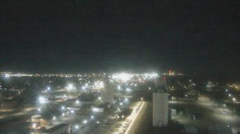 Weather camera view of Garden City Coop Inc - city center.