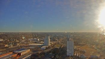 Weather camera view of Garden City Coop Inc - city center.