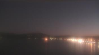 Weather camera view of Wyndham Garden Lake Guntersville.
