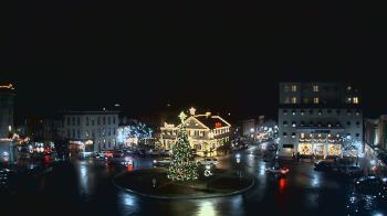 Weather camera view of Blue and Gray Bar and Grill.