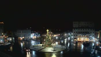 Weather camera view of Blue and Gray Bar and Grill.