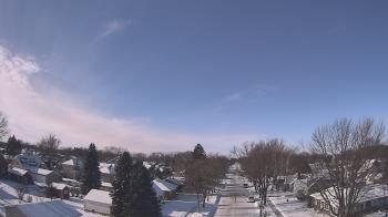 Weather camera view of Sibley East Middle and High School.