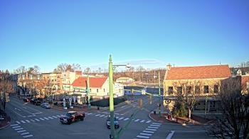 Weather camera view of JoJos Pizza.