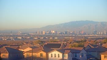 Weather camera view of Robert and Sandy Ellis ES.