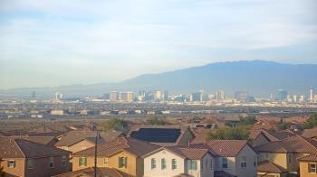 Weather camera view of Robert and Sandy Ellis ES.