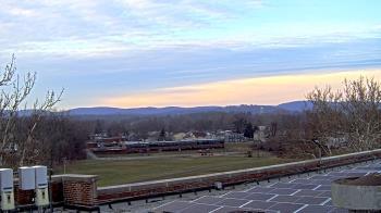 Weather camera view of Haverstraw Elementary School.