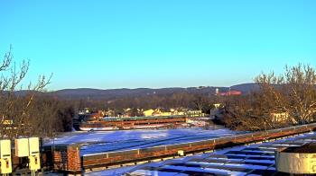 Weather camera view of Haverstraw Elementary School.