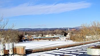 Weather camera view of Haverstraw Elementary School.
