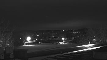 Weather camera view of Haverstraw Elementary School.