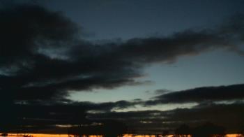 Weather camera view of Woodmere MS.