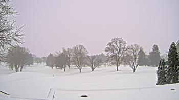 Weather camera view of Country Club of Indianapolis.