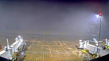 Weather camera view of Lake Charles Rgnl Arpt terminal bldg.