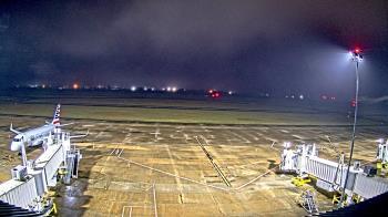 Weather camera view of Lake Charles Rgnl Arpt terminal bldg.